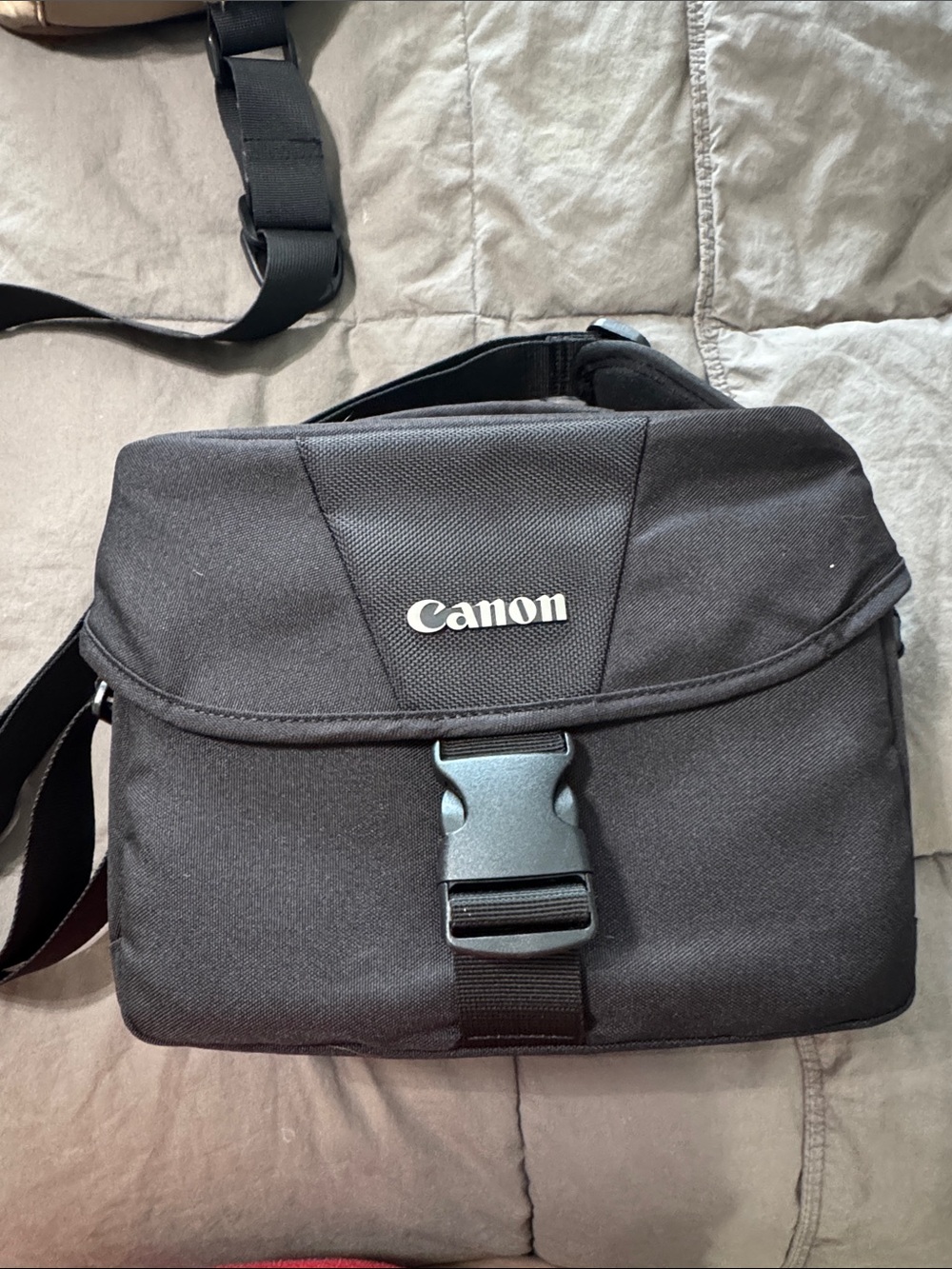 Canon Black Camera Bag with Quick-Release Buckle